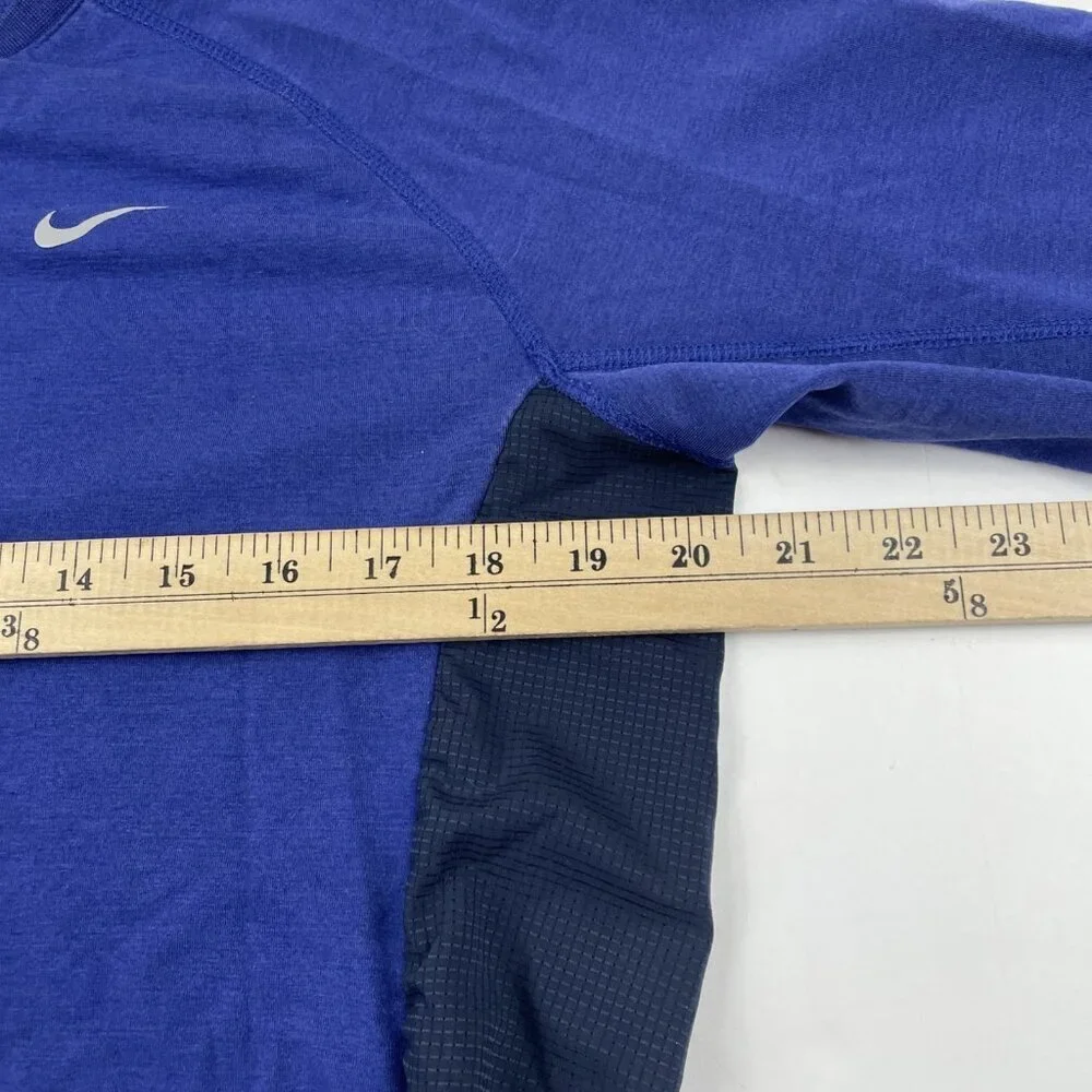 Nike Running Dri-Fit T-Shirt Men’s L Long Sleeve Thumbholes Active V-Stitched